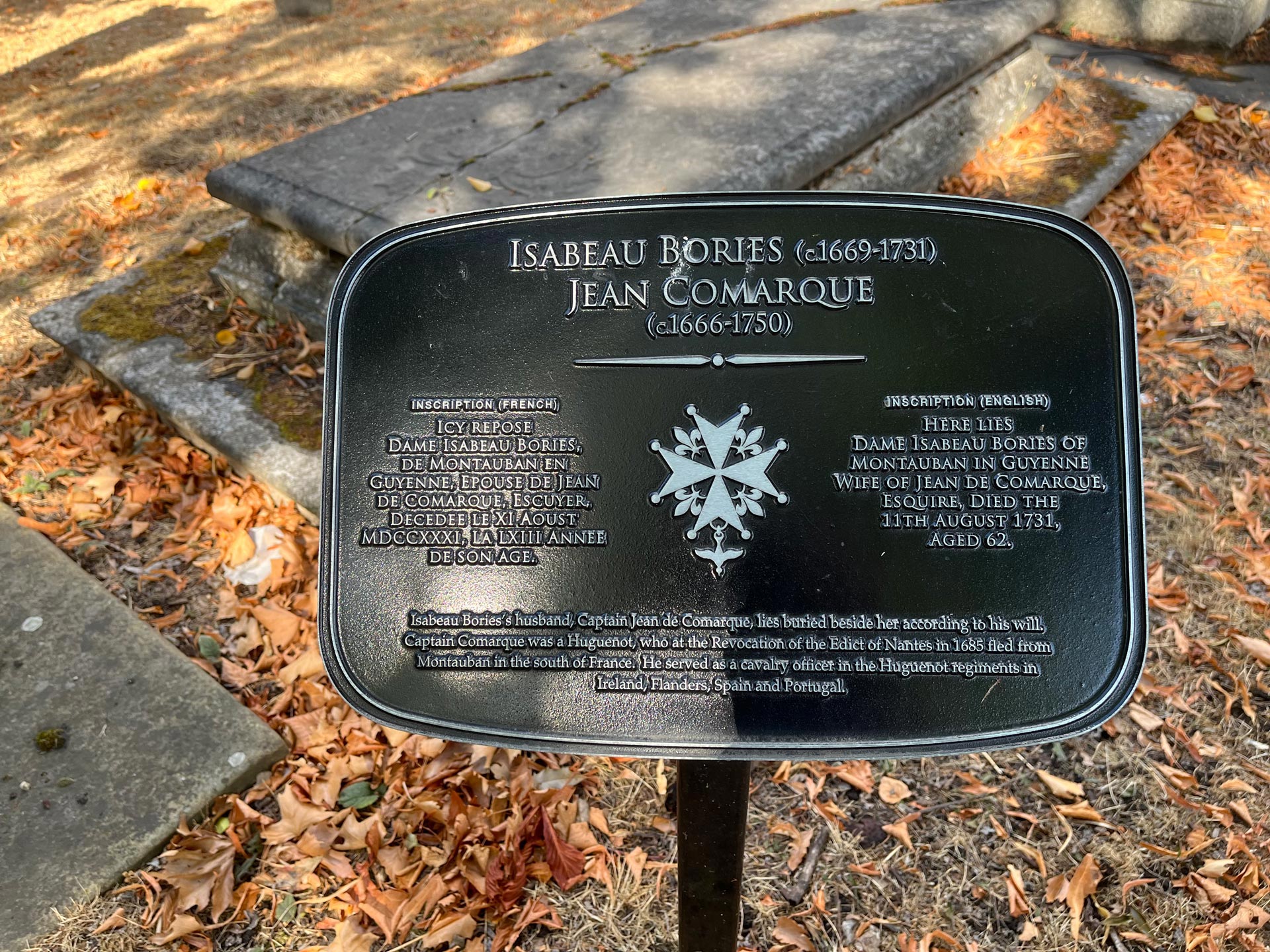 Memorial plaque: Isabeau Bories, c.1669-1731, and Jean Comarque, c.1666-1750