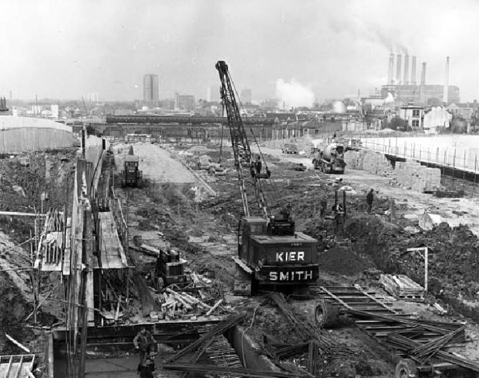Excavating the Trinity Road underpass, c.1969