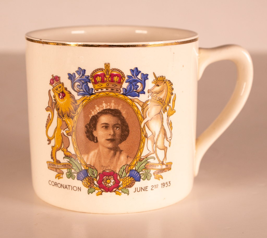 Coronation mug, June 2nd 1953 — lion and unicorn design